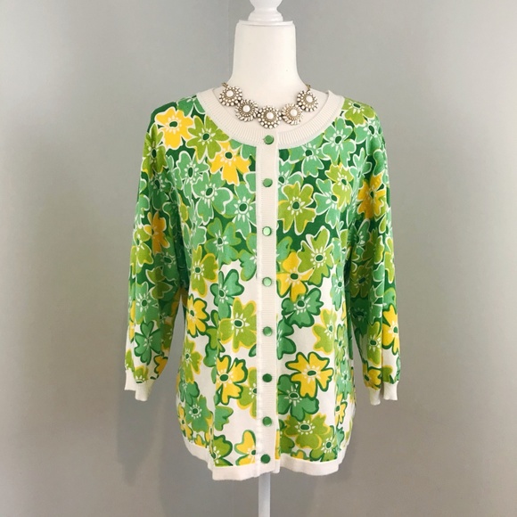 Bob Mackie Sweaters - ✂️CLEARANCE Bob Mackie Floral Cardigan